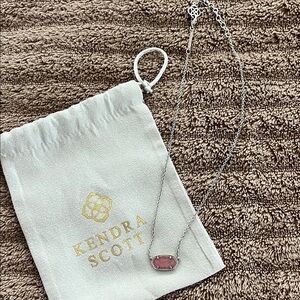 ✨ Kendra Scott Elisa Pendant Necklace in Silver with Pink Stone 🌟